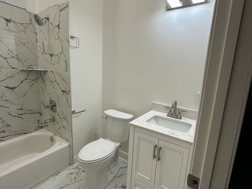 1st image of 540 S 4th St #301
