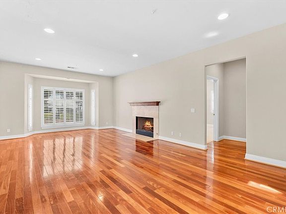 5th image of 540 W 25th St