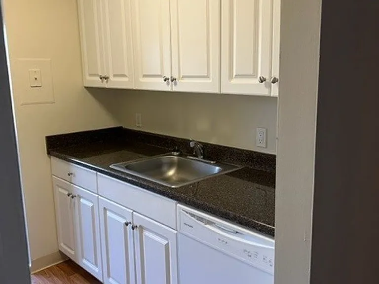 2132 Pennsylvania Ave — Photo 58