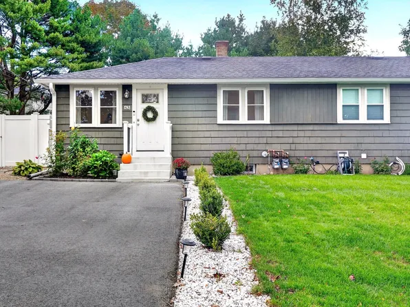 63 Neillian Way #63, Bedford, MA 01730