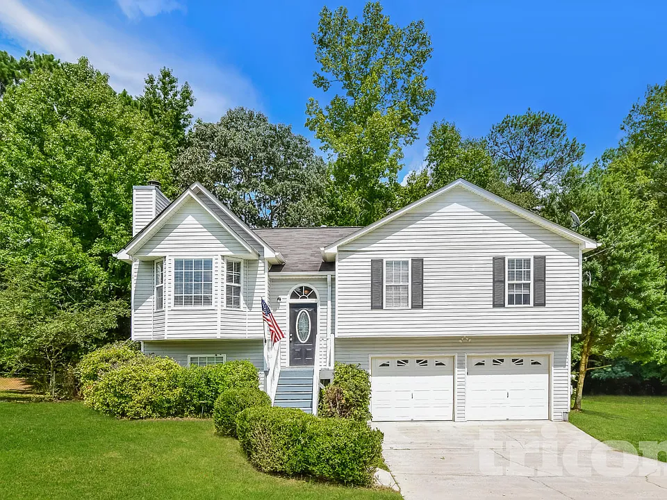 708 Newport Dr