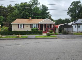 8 Nelson Park Dr, Worcester, MA 01605