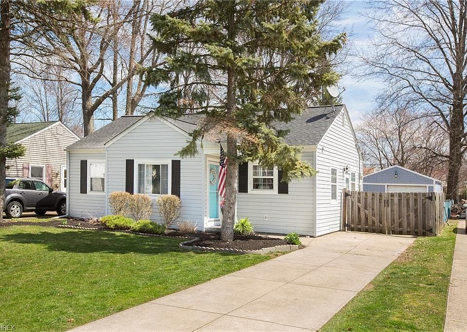 1st image of 3955 W 226th St