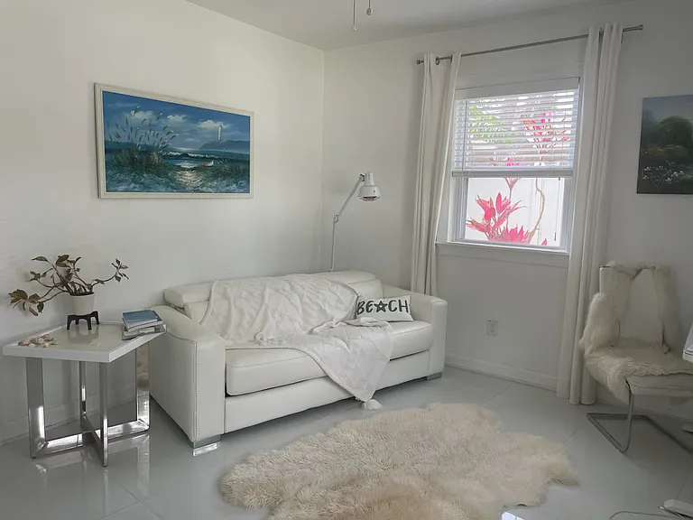 504 Richards Ave — Photo 4