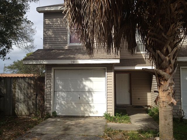 1st image of 991 Rockport Dr