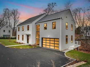 77 Witch Ln, Norwalk, CT 06853