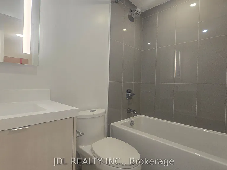 60 Central Park Dr #807 — Photo 17