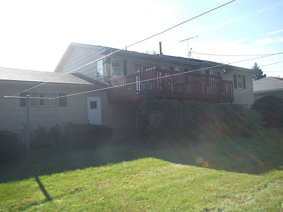 2nd image of 503 2nd St