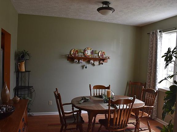 2nd image of 8765 Roberts Ct #24B