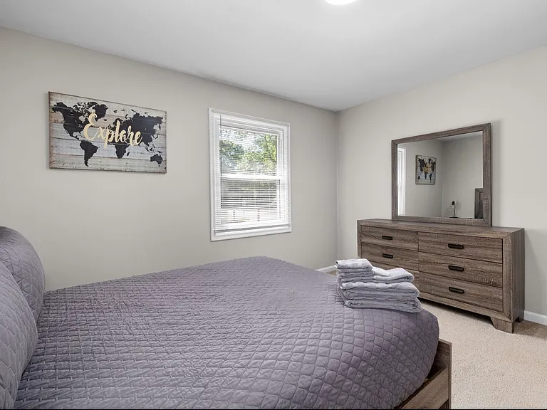 1048 Ivy Ln — Photo 22