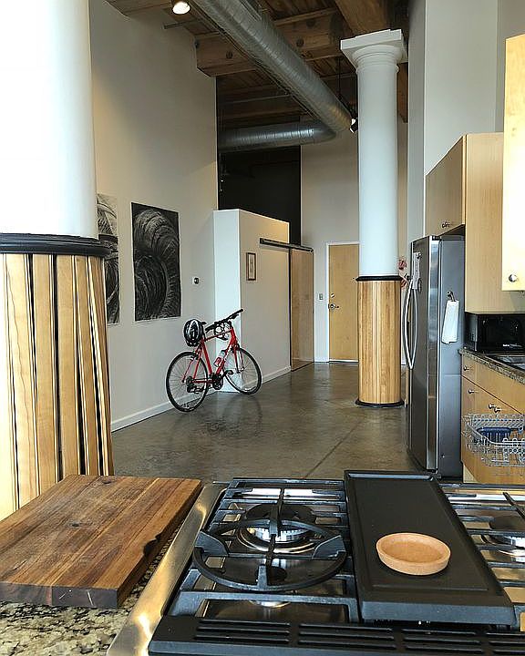 1st image of 901-907 Washington Ave #210