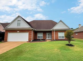 1325 Rain Hollow Cir W, Collierville, TN 38017