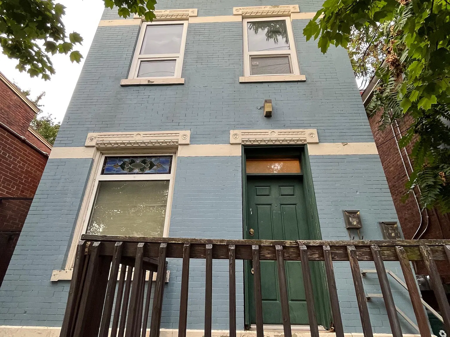 324 Warner St — Photo 1