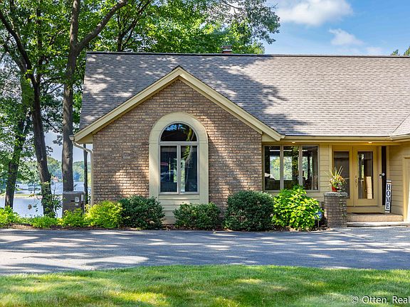 2nd image of 3785 Siebers Ln NE