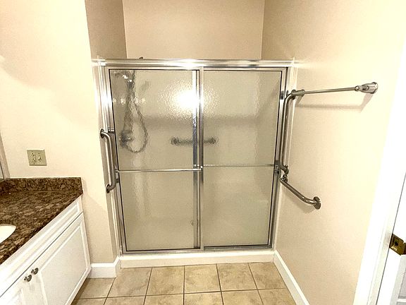 Walk in shower