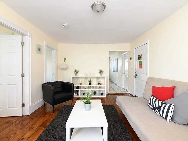 12 Kilby St #1L — Photo 2