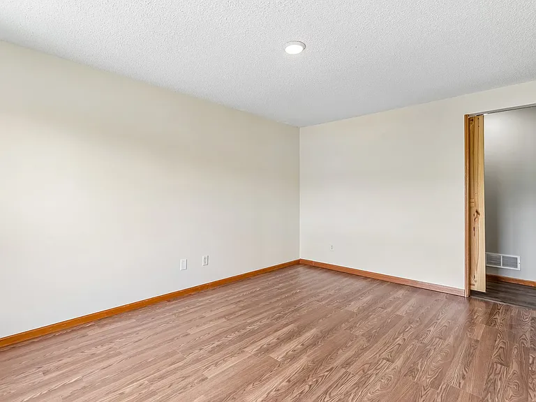 1912 Rose Way #601 — Photo 18