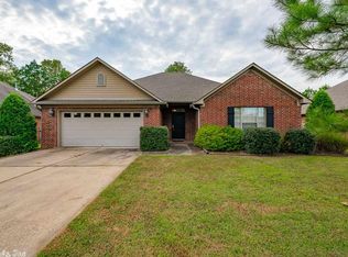 1685 Penny St, Conway, AR 72034