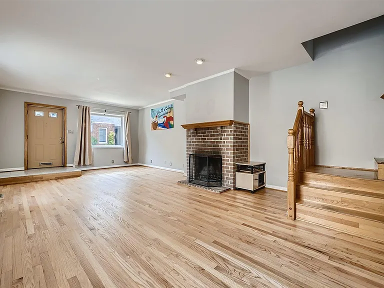 1200 Riverside Ave — Photo 5