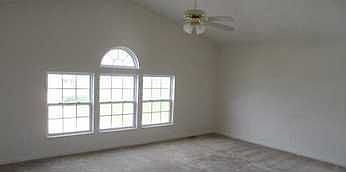 2nd image of 386 Landis Ln
