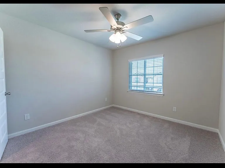 2969 Baneberry Ln — Photo 10