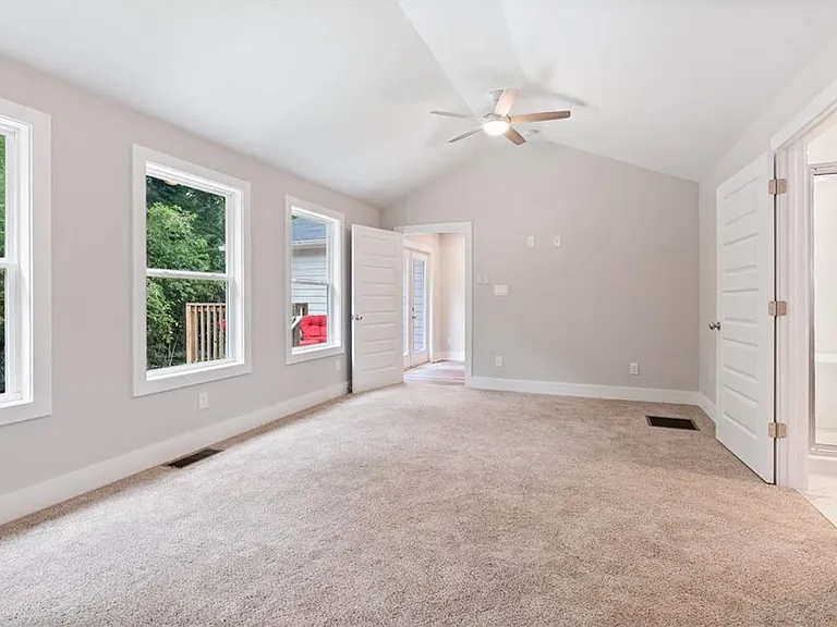 3439 Jackson Dr — Photo 9