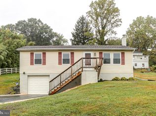 209 E Mohler Church Rd, Ephrata, PA 17522