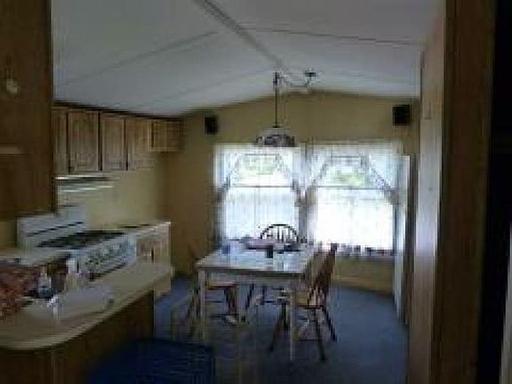 5th image of 505 Watch Hill Dr