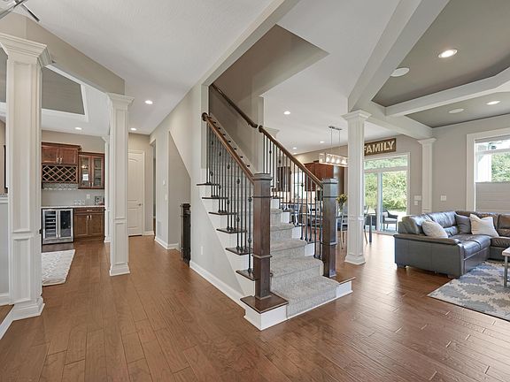 4th image of 790 Poppy Hills Dr