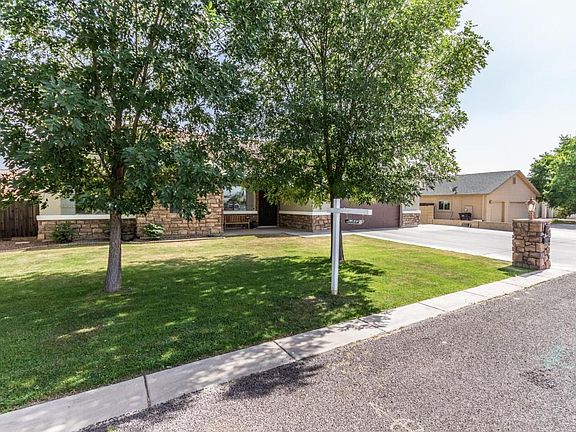 3rd image of 5309 E Escondido Cir