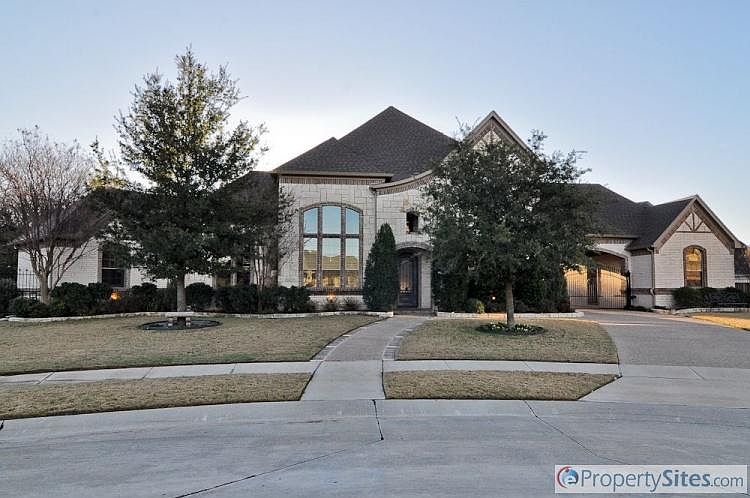 1st image of 303 Morningstar Ct