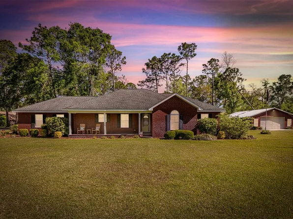 99 S Melody Dr, Jesup, GA 31545