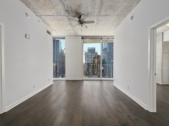 4th image of 360 Nueces St APT 1809