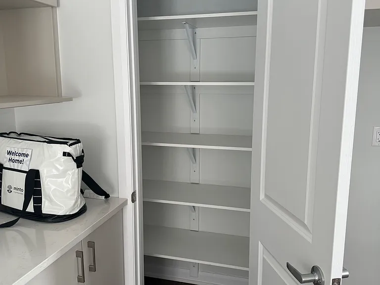731 Fairline Row N — Photo 25