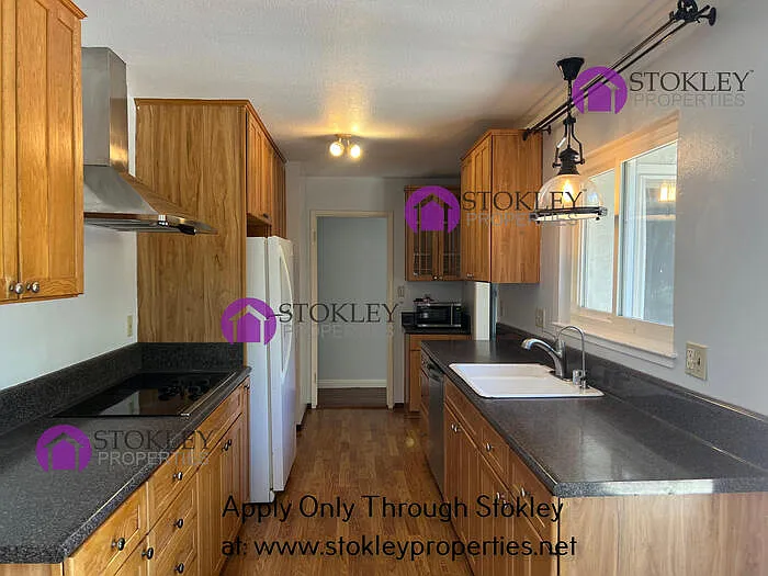 2331 Saint George Dr — Photo 11