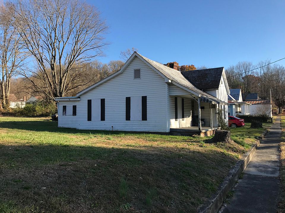 2nd image of 1103 Claiborne St