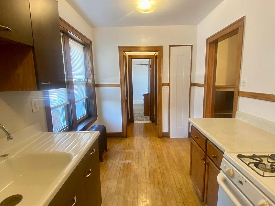 1st image of 5501 W Belmont Ave #2