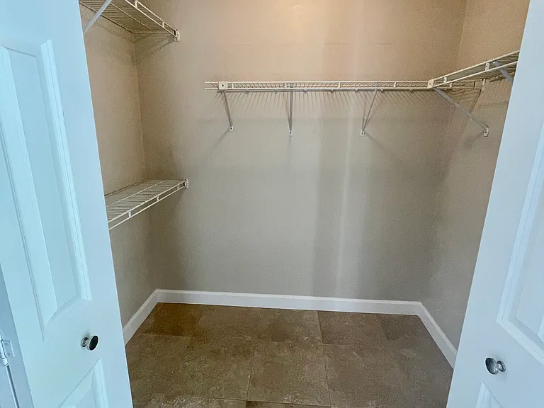 245 Lanchester Ct — Photo 13