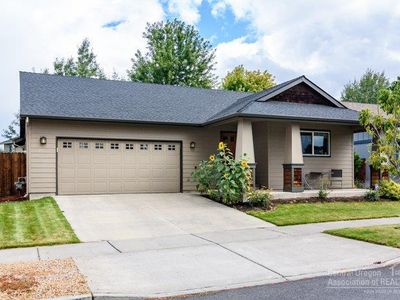 226 NW 25th St, Redmond, OR, 97756