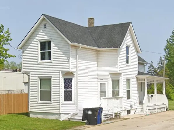 1821 Douglas Ave, Racine, WI 53402