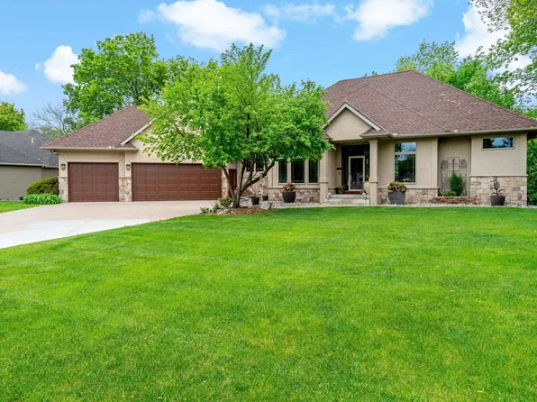 757 Stonebrooke Dr, Shakopee, MN 55379