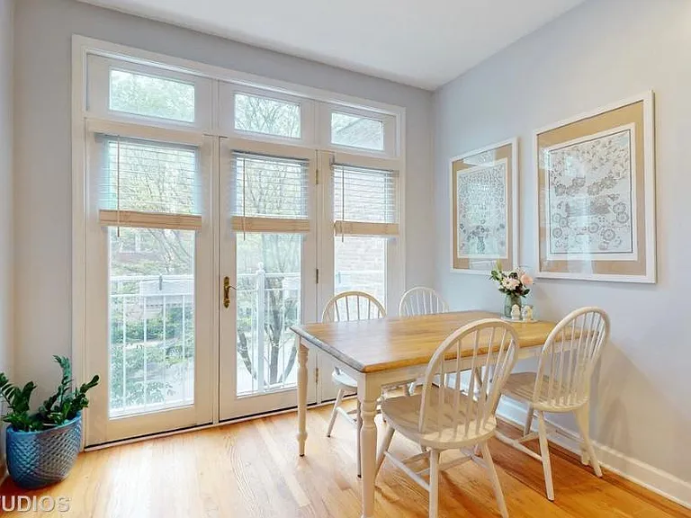 2855 N Damen Ave #2 — Photo 4