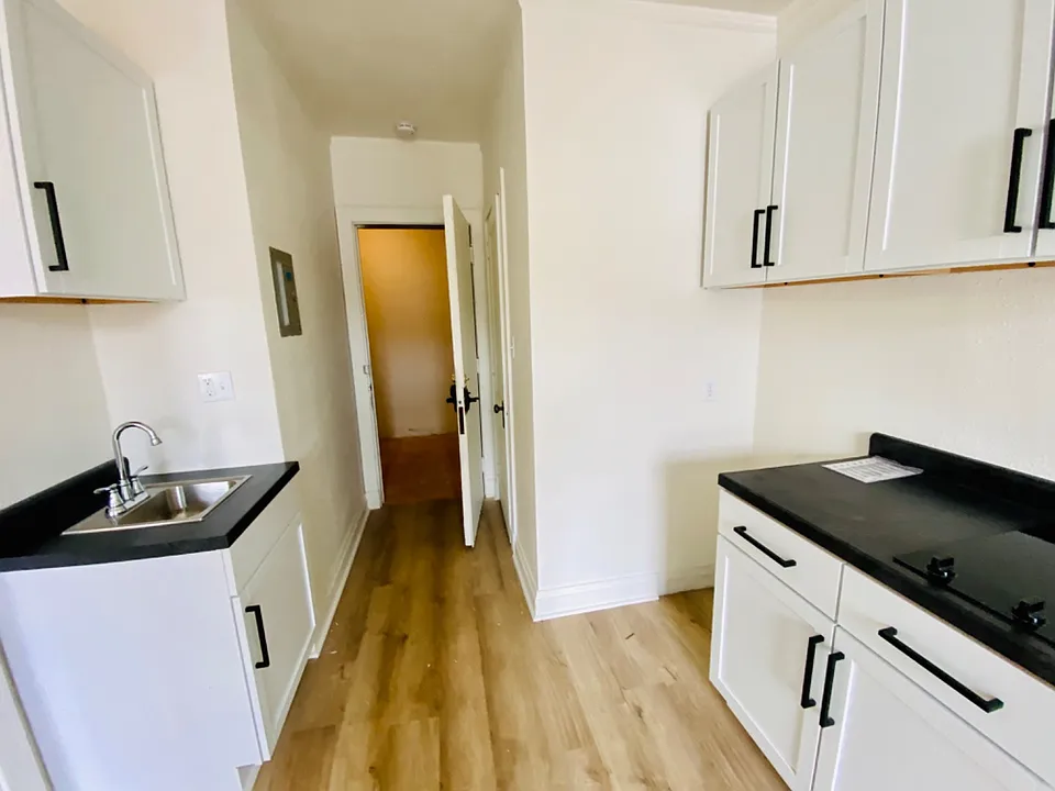 425 W Main St #203