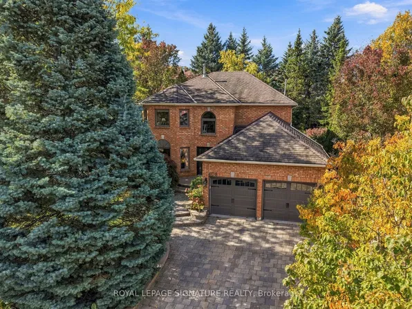 408 McCaffrey Rd, Newmarket, ON L3X 1T5