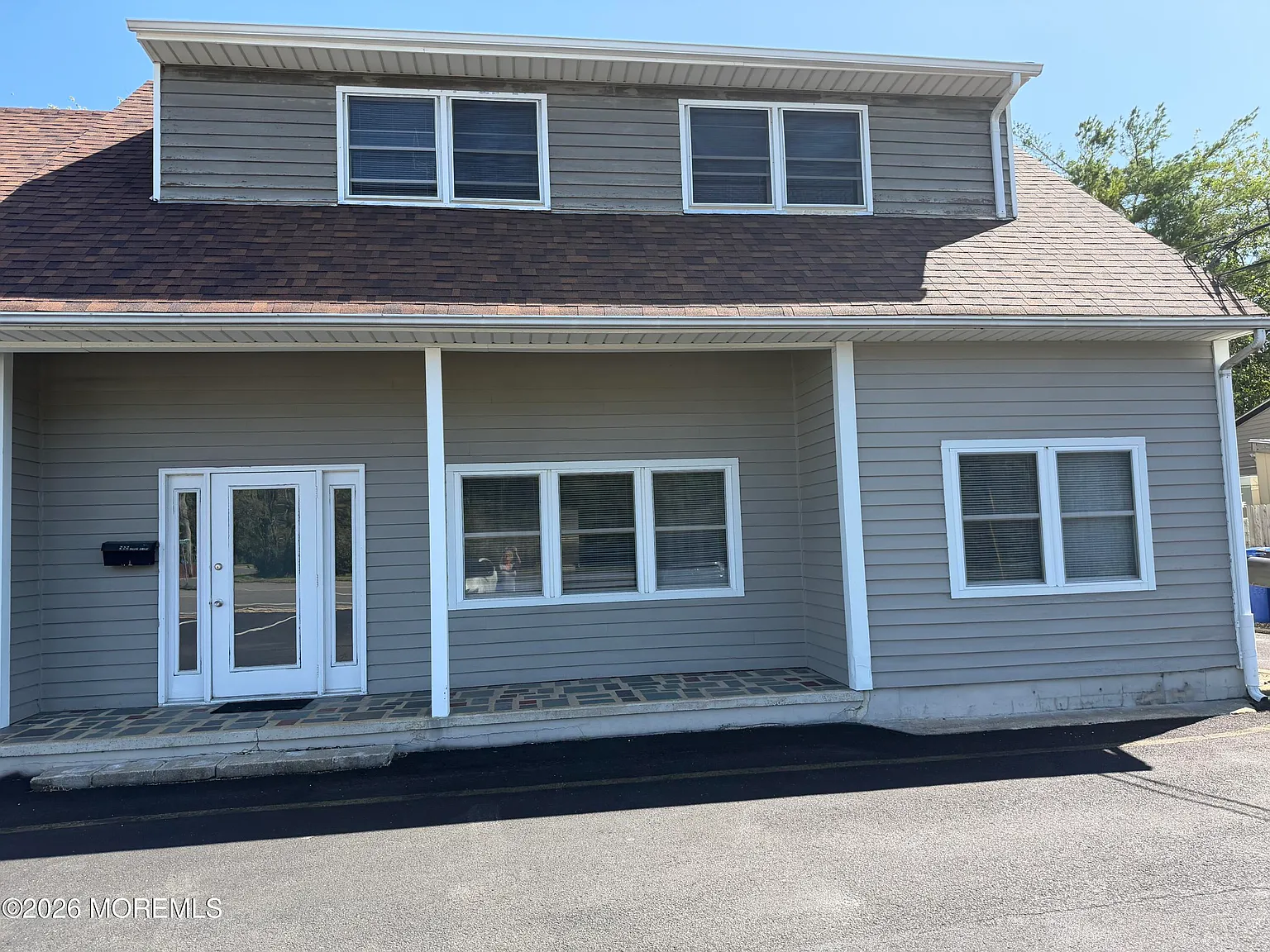 2 bed, $2,100 — Photo 2