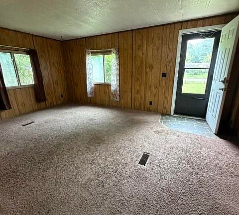 4th image of 10245 Angola Rd