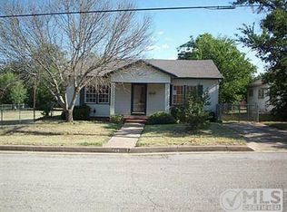 609 SW 9th St, Mineral Wells, TX 76067
