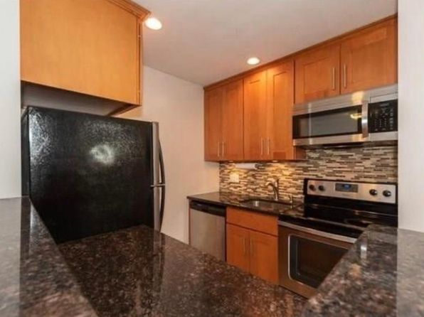 637 Cove Rd UNIT B16