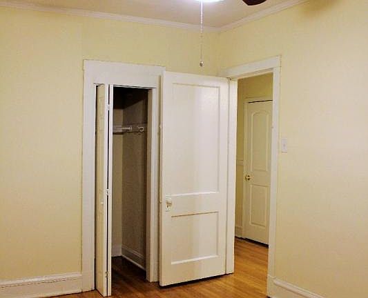 4th image of 1601 W Berteau Ave #1