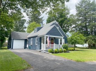 116 Kensington Dr, Utica, NY 13501